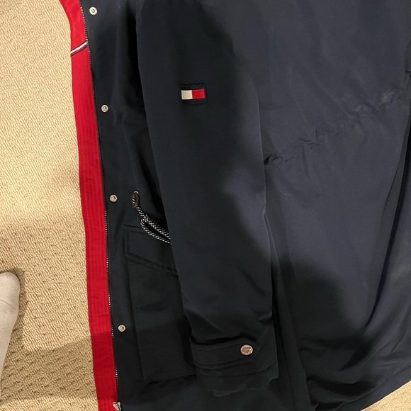 BNWOT Tommy Hilfiger Winter Jacket - Picture 5 of 6